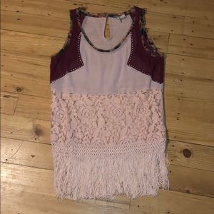 Gimmicks tank top